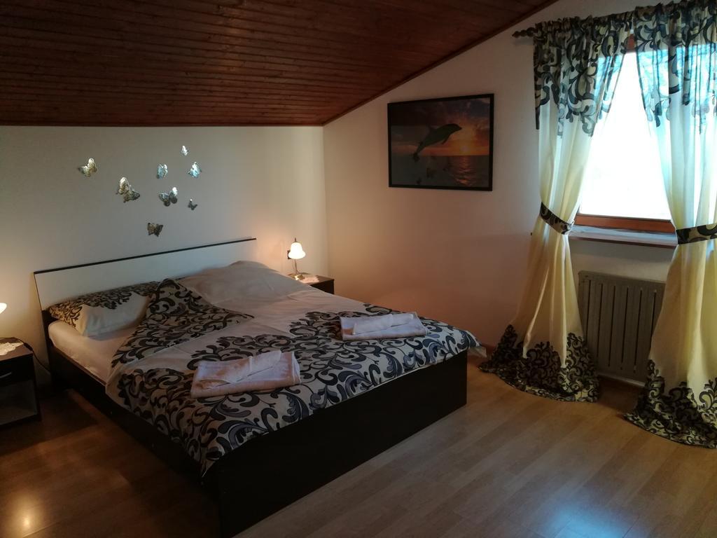 לאבין Apartments Sara מראה חיצוני תמונה